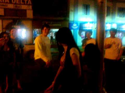 Um tapinha n dói!! kkkkk.. toma tales