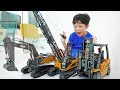 예준이의 포크레인 중장비 자동차 장난감 트럭놀이 Excavator Truck Car Toys Pretend Play