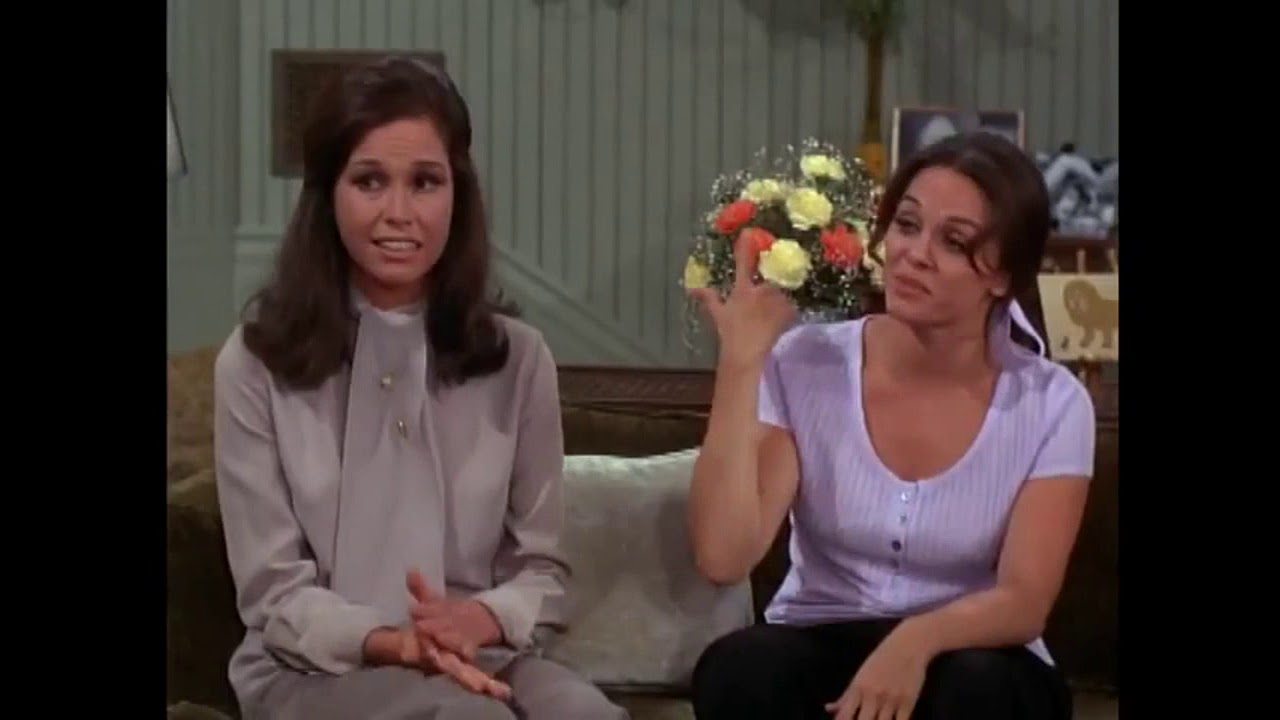 The Mary Tyler Moore Show Season 1 Episode 17 Just a Lunch - YouTube