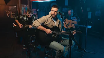 Chris Lane - Way To Go Girl (Acoustic Video)