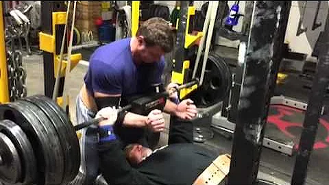 Elitefts.com - Dave Tate Reverse Band Bench Pressing with Shoulder Saver Pad