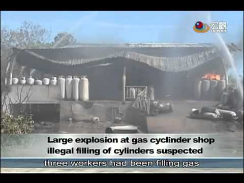小琉球瓦斯氣爆 黑煙竄天際3人傷 Methane gas exlotion in Xiao Liuqiu—宏觀英語新聞