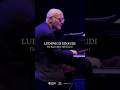 Celebra el legado de @ludovicoeinaudi con la proyección de su concierto en The Royal Albert Hall.
