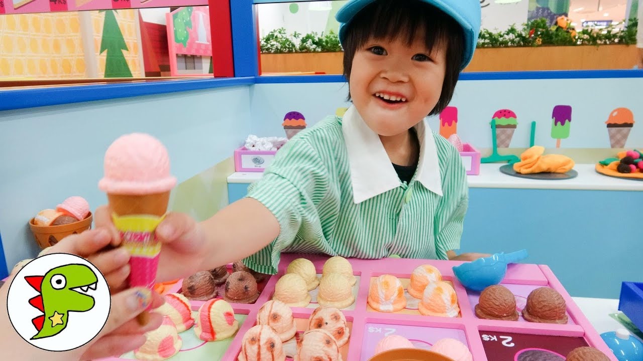 おでかけ 室内遊具 アイスクリーム屋さんの店員さんごっこをして遊ぶよ トイキッズ Youtube