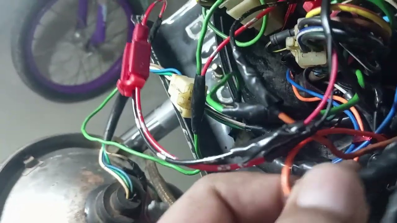 Pasang voltmeter motor Honda Megapro hiu 