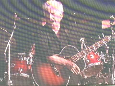 Crosby, Stills & Nash - Dj Vu (Hard Rock Calling 2...