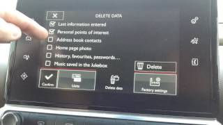 Citroen C4 Cactus: How to delete previous destinations from SatNav system.