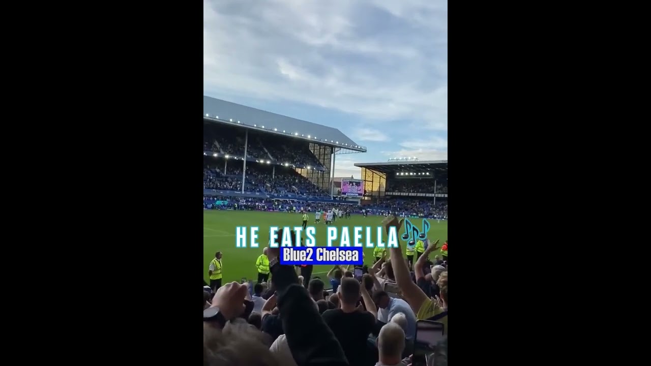 Cucurella, Cucurella, he eats paella, he drinks estella, his hair is fXXX massive ( with lyrics )