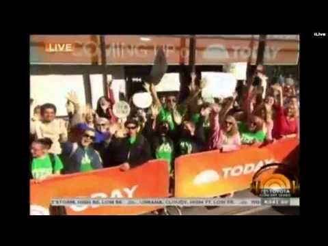 Dierks Bentley   Drunk On A Plane Live on The Today Show