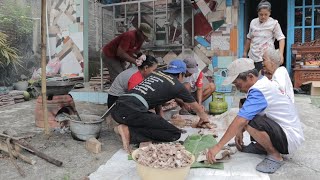 ngumpul bareng keluarga - masak besar acara 1000hari alm.ibu