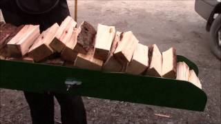 Making Logs With A Posch Autosplit Kindling Machine 230V Single Phase