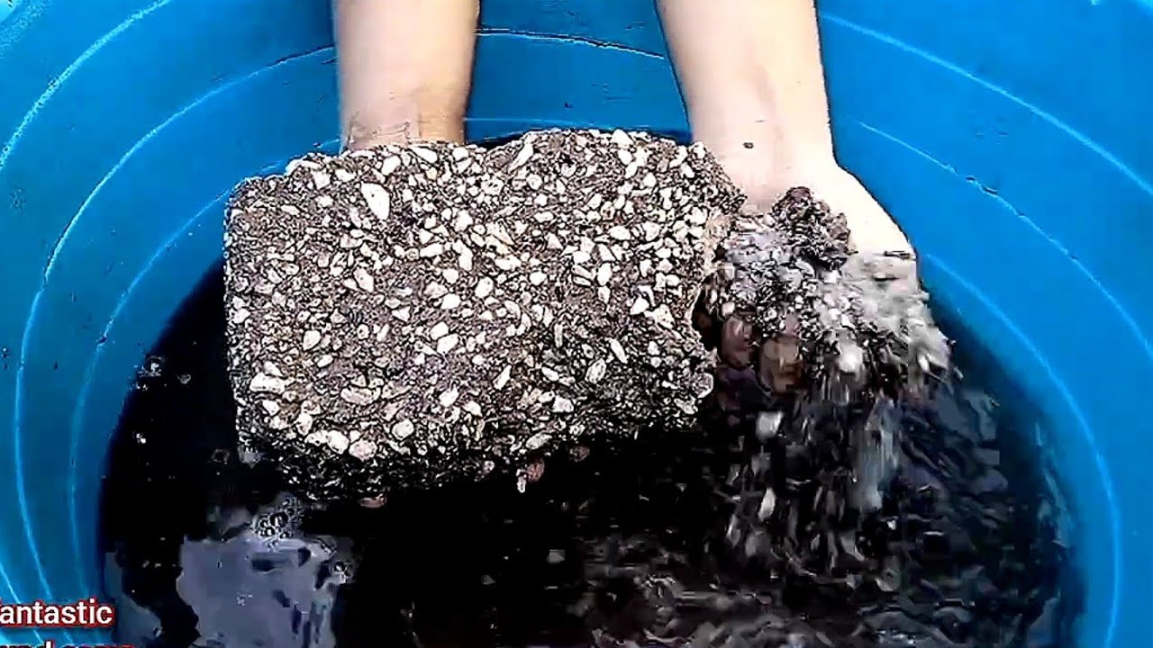 Dipping lover Sand Cement concrete crumble dry on floor and dipping in water 💦💦💦 paste play Asmr 