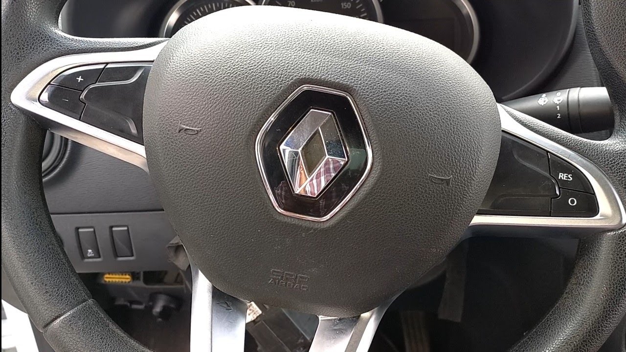 Removing steering wheel airbag made soo easy Renault Dokker Dacia YouTube