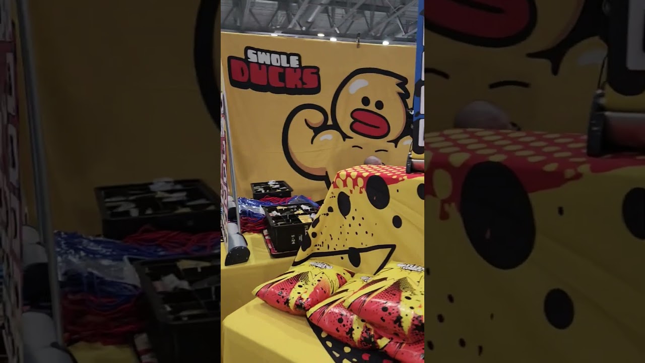 Tucson comic con 2025_checking out more artist alley