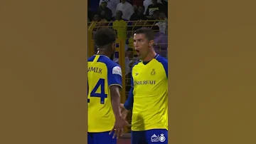 احتفاليه كريستاينو بصوت الجمهور سييي Siii 