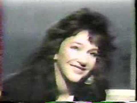 Unedited US Kate Bush intervew from 1985 Part 4 of 5 - YouTube