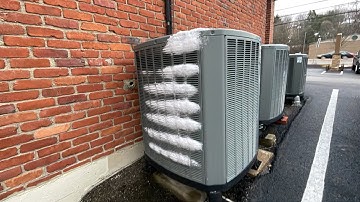 Extremely Frozen 2007 4 Ton Trane XR13 Defrosting