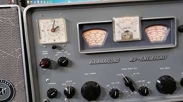 Hammarlund HQ-180 receiving CW (morse code) on 20 meters.