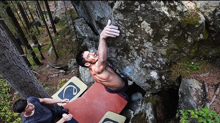 Bouldering new Problems and a FA in Magic Wood| Va...