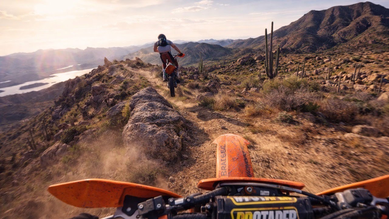 Pro Rider Chases Amateur : Ends In Whiskey Throttle Loop Out!