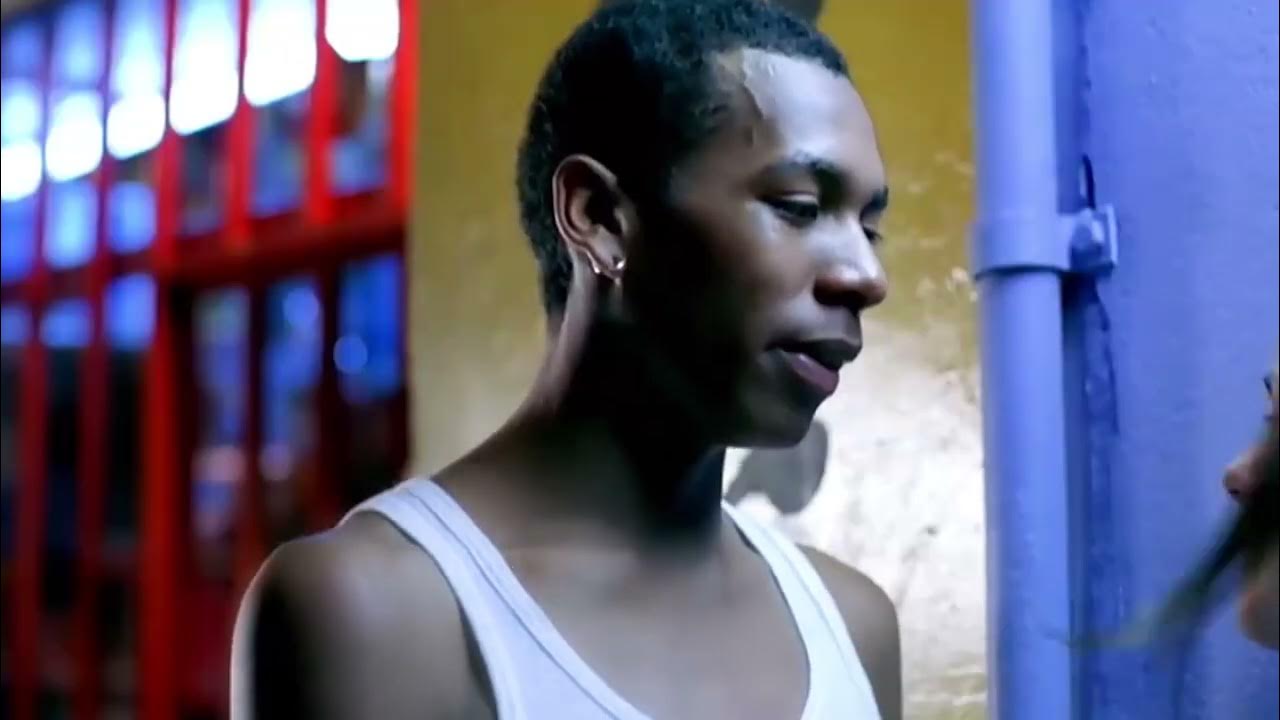 Haddaway музыкант. Haddaway клипы. Клип с негром песня. Межрасовая любовь. Клип с негром песня.