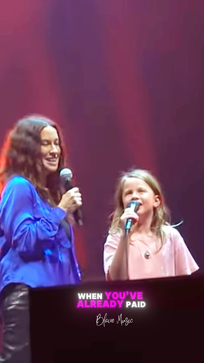 Alanis Morissette with her Daughter Onyx singing togethe Ironic Live #foryou #alanismorisette