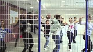 Le commissariat de police envahi par la DANSE