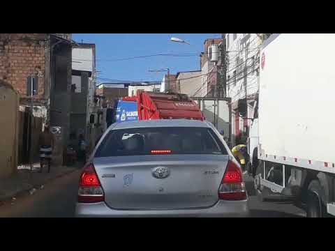 Ouvinte flagra caminhão da Limpurb bloqueando rua no Nordeste de Amaralina mario kart tour