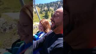 Guy Afraid of Heights Freaks Out in Chairlift - 983939