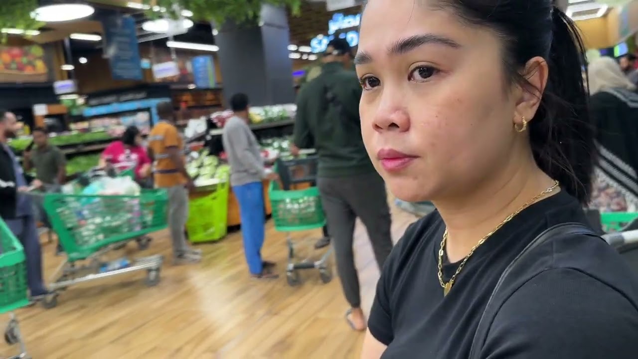 Everyday Life in Qatar | Al Meera Grocery Run