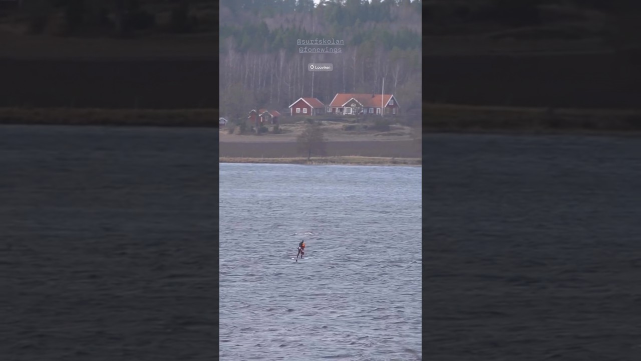 Johan kör PW hemma på sjön. Det är detta som är så fantastiskt med just parawing. #fonefoil