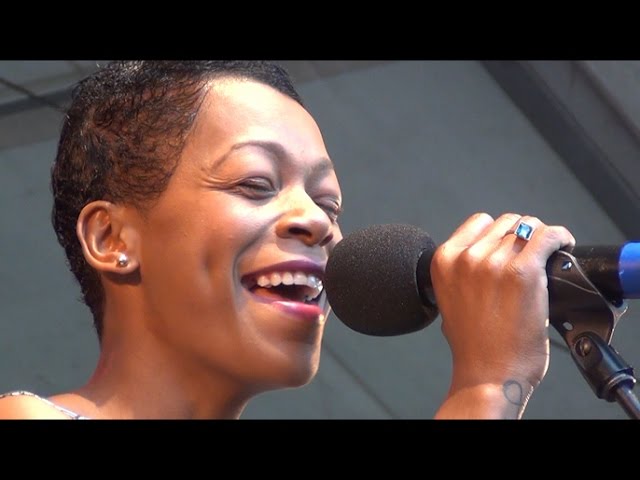 Neuza - Cor Di Rosa - LIVE at Afrikafestival Hertme 2015