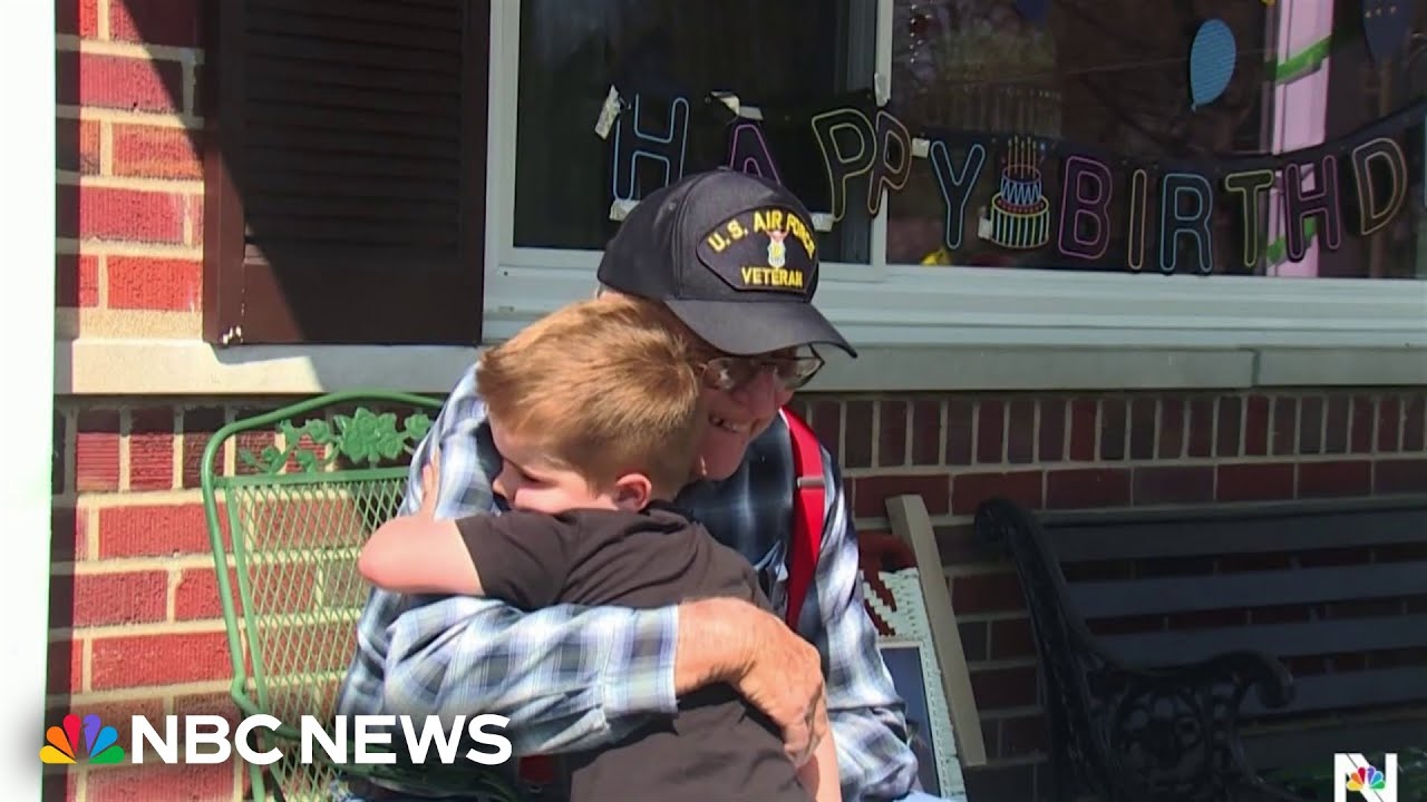 Community honors 95-year-old veteran with surprise school bus parade