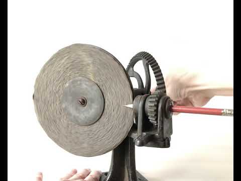 文房具百年_100年前の鉛筆削り器_Gem Pencil Sharpener - YouTube