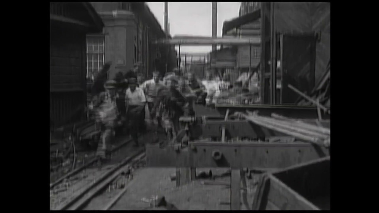 "Sciopero", 1925. Montaggio parallelo