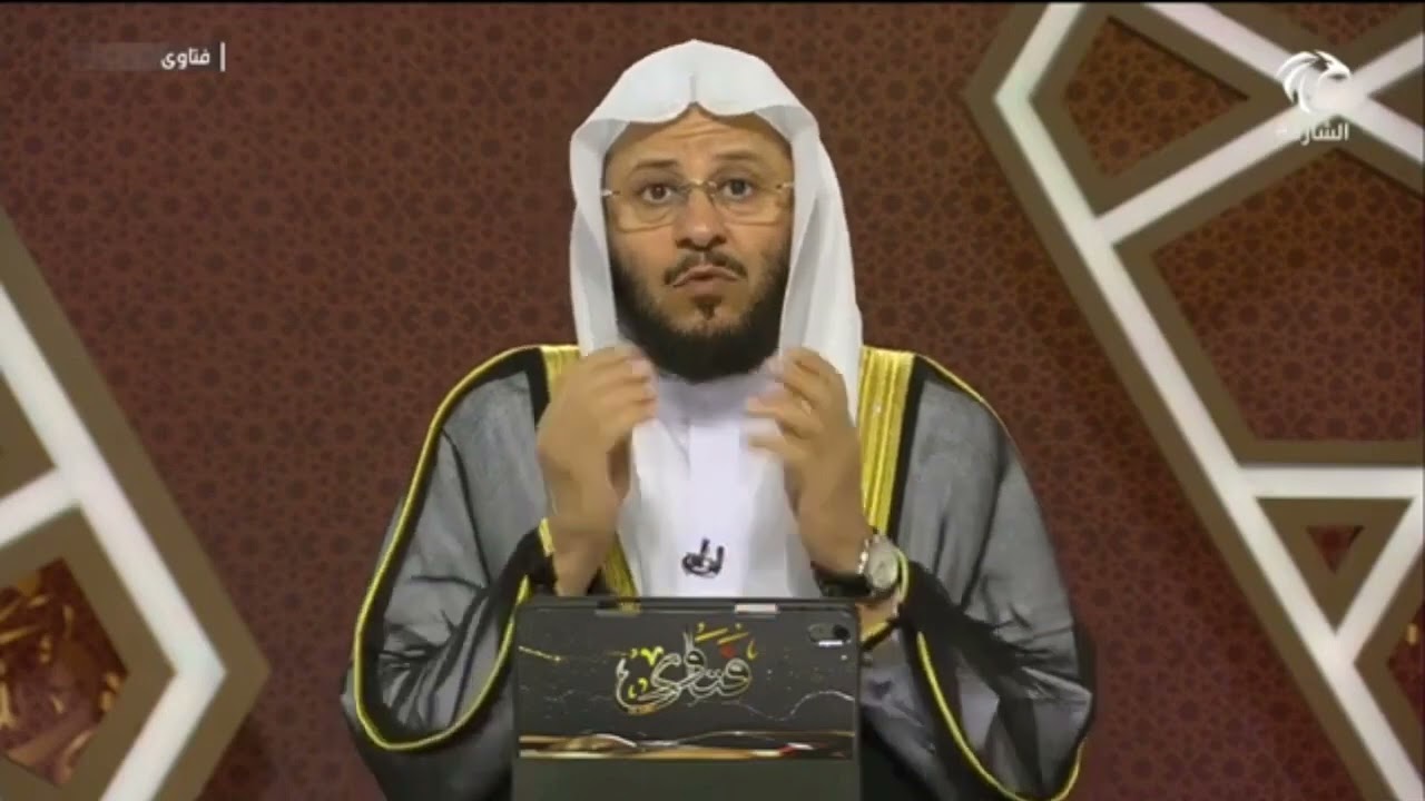 هل يجوز أن أراقب هاتف زوجي؟ علمًا بأنه يخرج مع صديقته !! | الشيخ عزيز بن فرحان