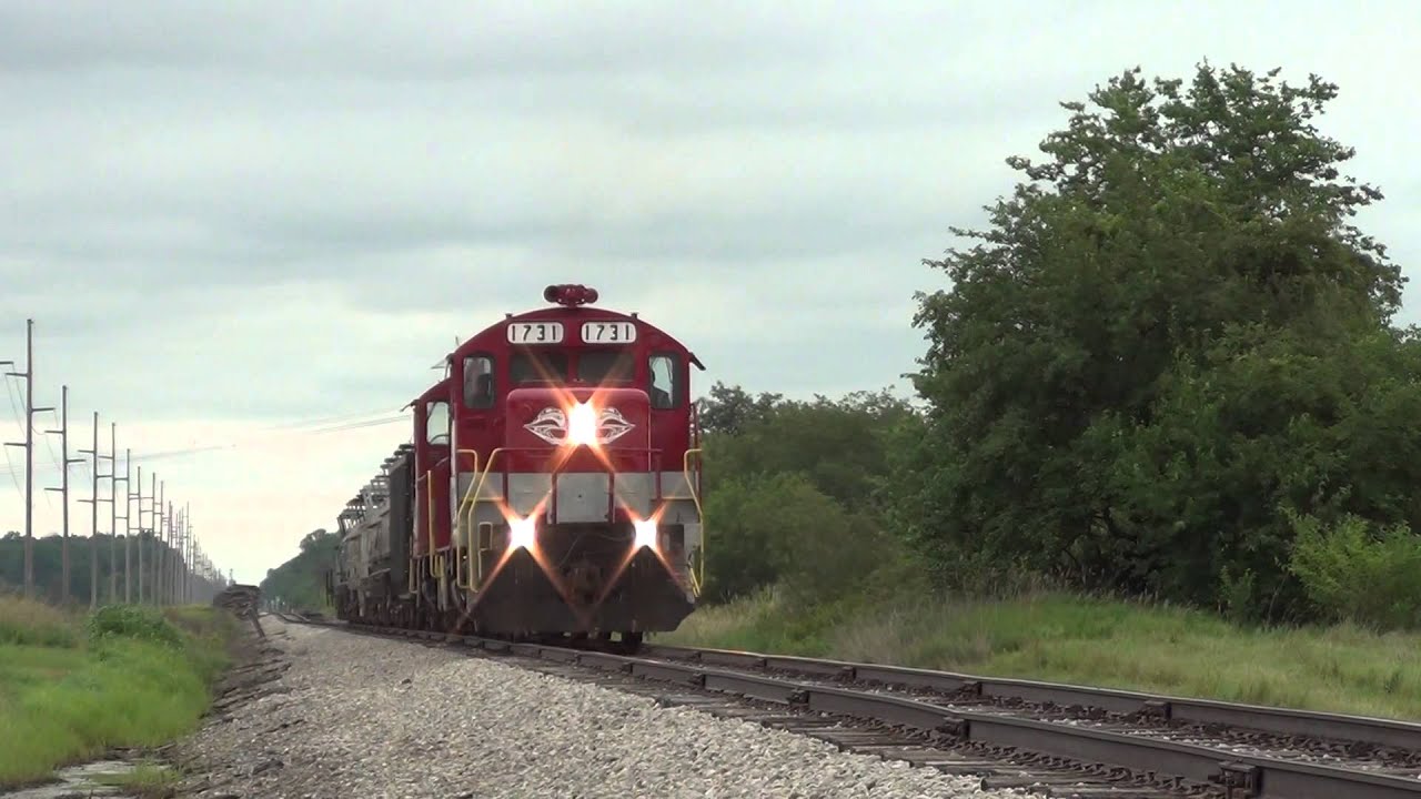 RJ Corman Western Ohio Lines WL30 fresh after train vrs truck collision