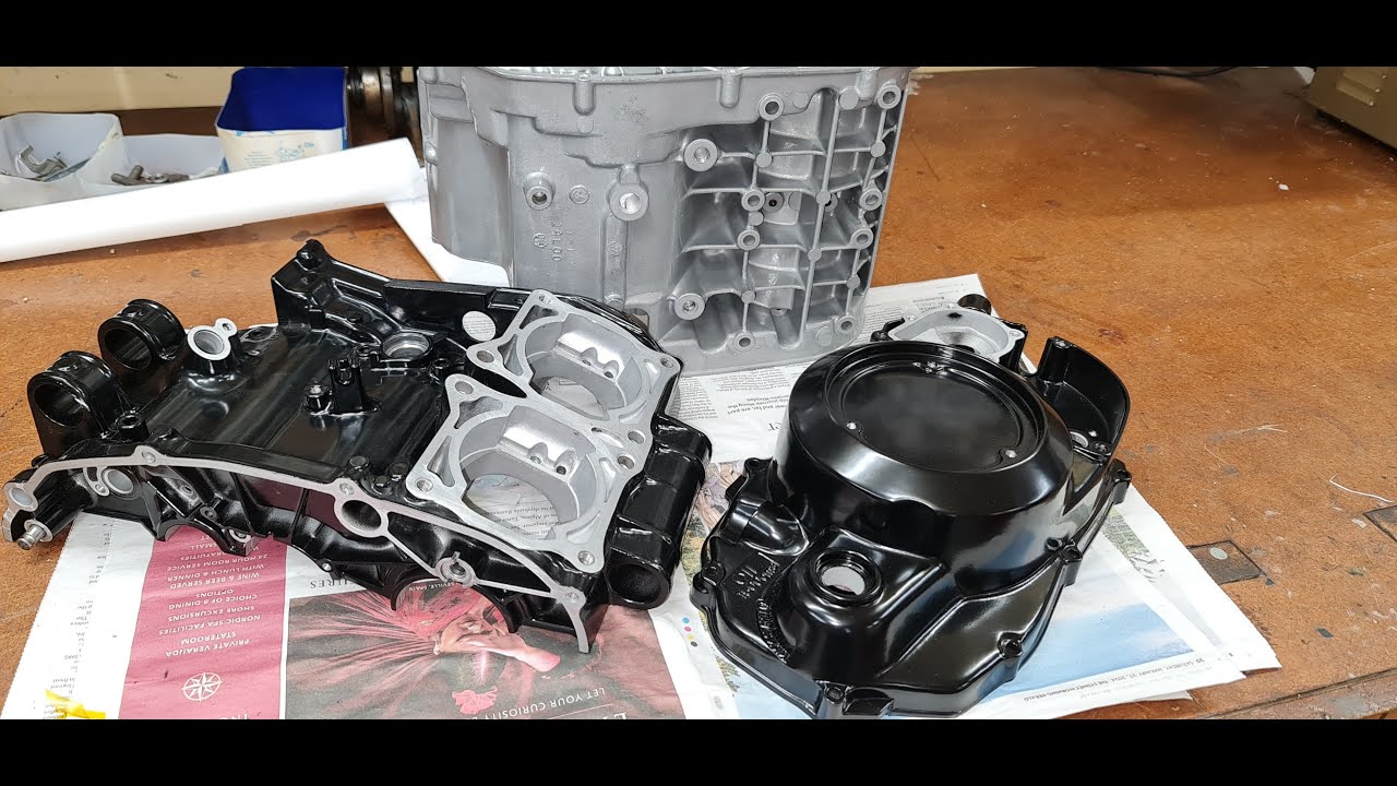 Yamaha RD/RZ Restore Part 36 - Powder coating crank cases at home