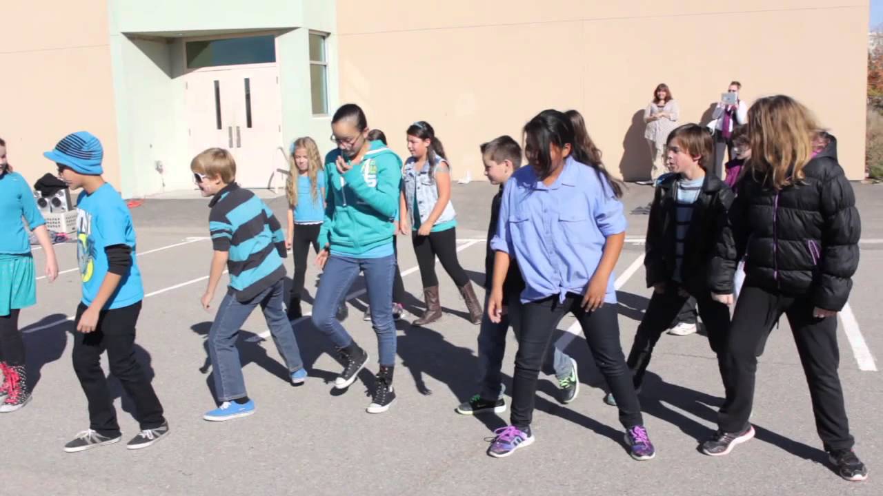 Flash Mob Manzano Mesa Elementary 2014 YouTube