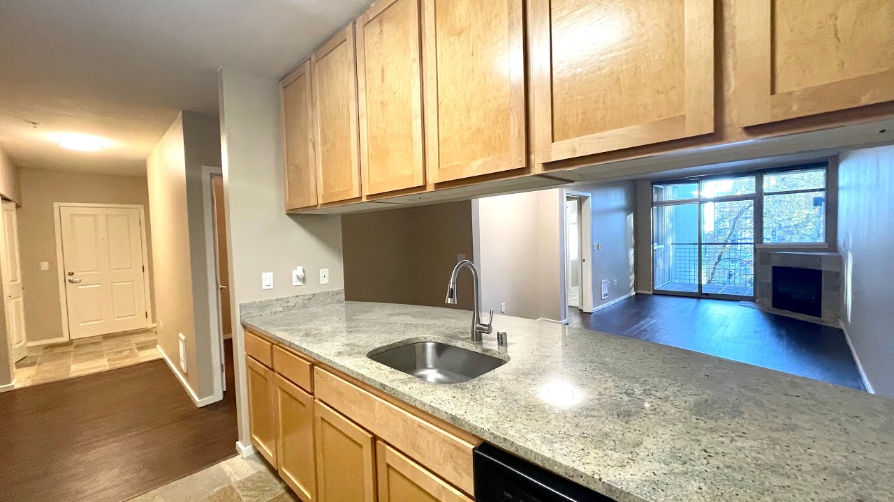 Limestone Court Unit 401 Walkthrough YouTube