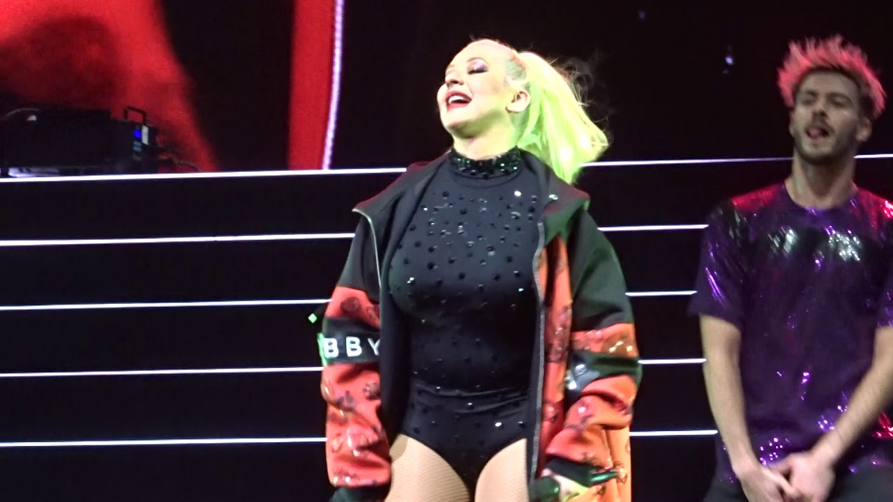 Christina Aguilera - Accelerate + Moves Like Jagger+Feel This Moment - LIVE in Birmingham 14.11.2019