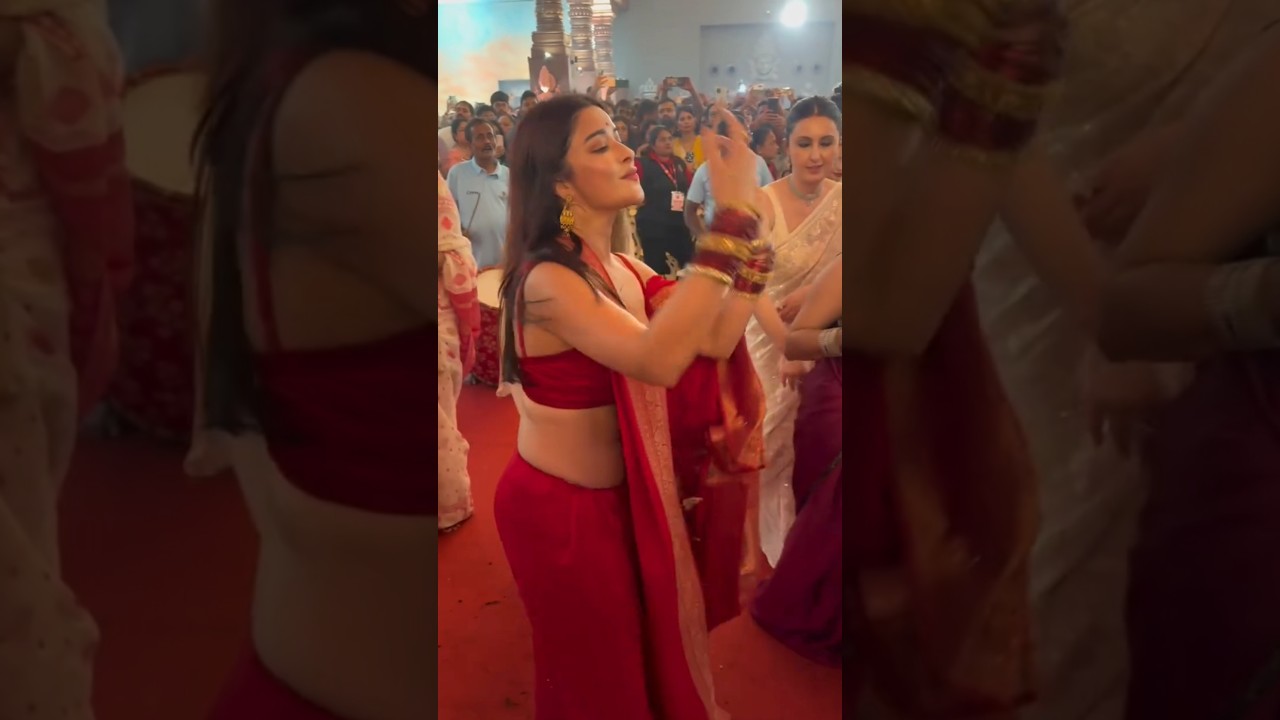 Nyra Banerjee Durga Puja Dance 