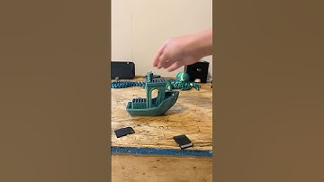 Inserting SD Card for 3D Benchy – Cool Print Start!