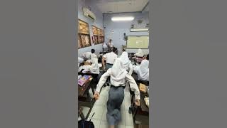 Duh gimana le, kok mantan manise