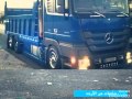 شاحنات من الأردن   