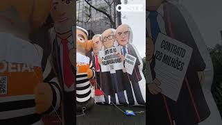 Às vésperas de ato de Flávio Bolsonaro, bonecos contra ministros do STF aparecem na Paulista