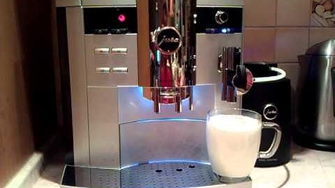 Jura Impressa S9 - latte macchiato