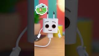 This makes NO sense but phone chargers were made for this… 😳 (Unfactual #222)