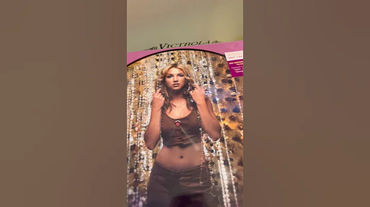 Unboxing Anniversary Oops!…I Did It Again picture disc vinyl by Britney Spears! 🤎✨