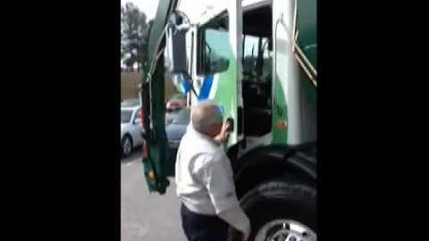 E-Z Pack CNG Hercules Front Loader